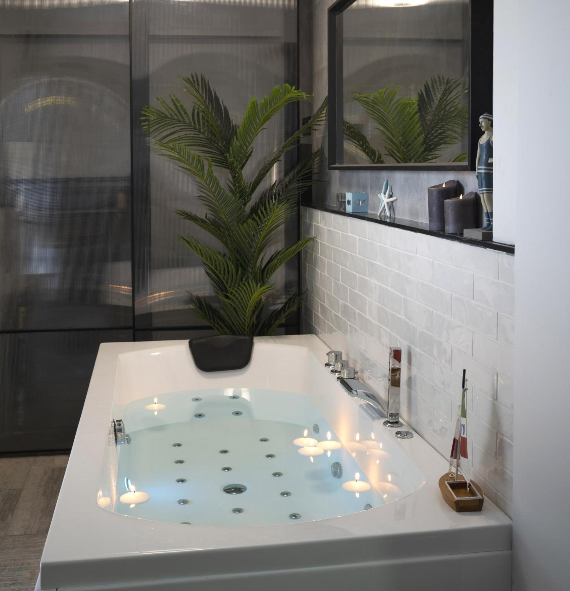 Atico Lujo Costa Vasca Bilbaoterraza Mar Jacuzi Appartement *